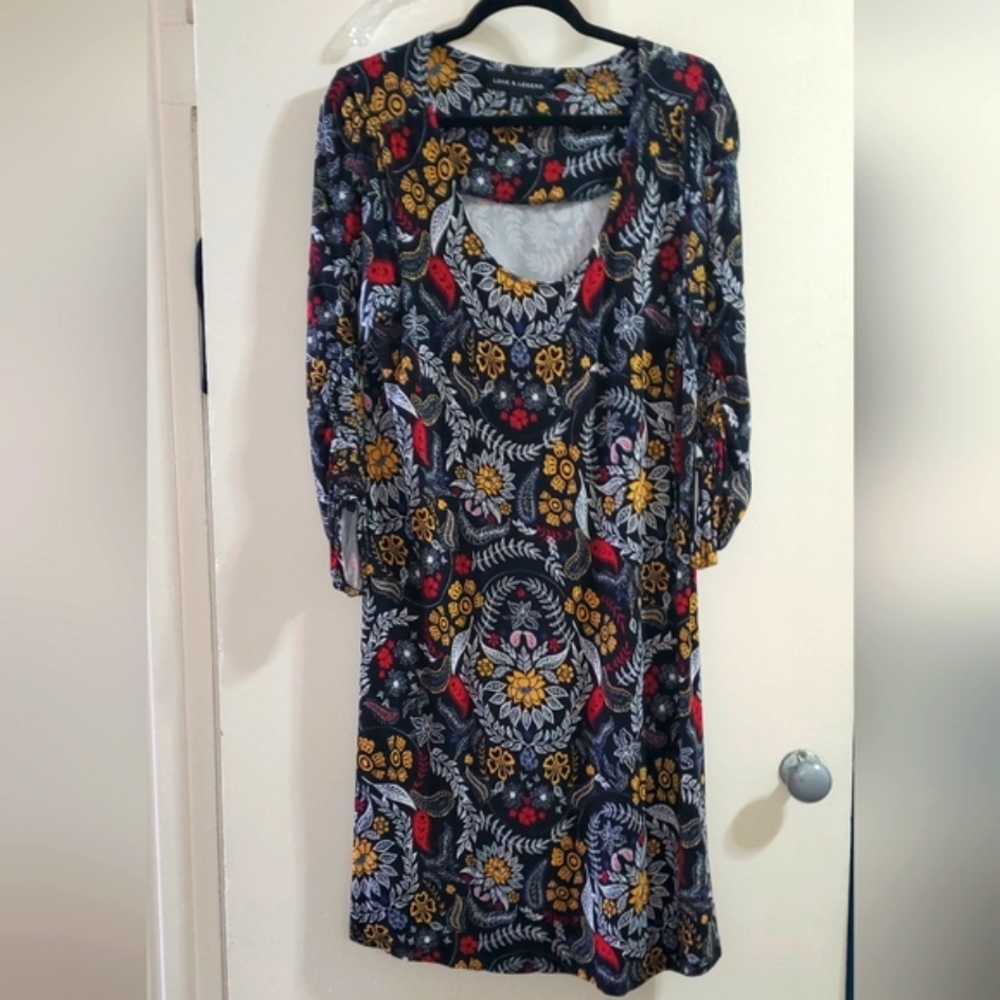 #14 - [1X or 18/20] Love & Legend - Floral Daisy Pattered Midi Dress